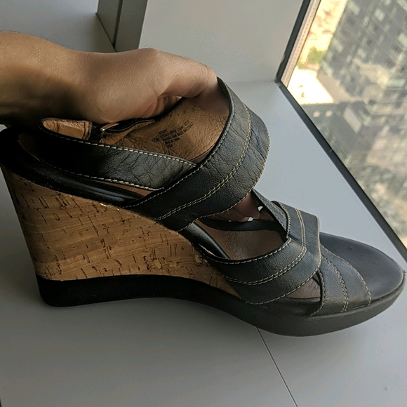 Black Leather Wedged Heel Sandal - Picture 1 of 10